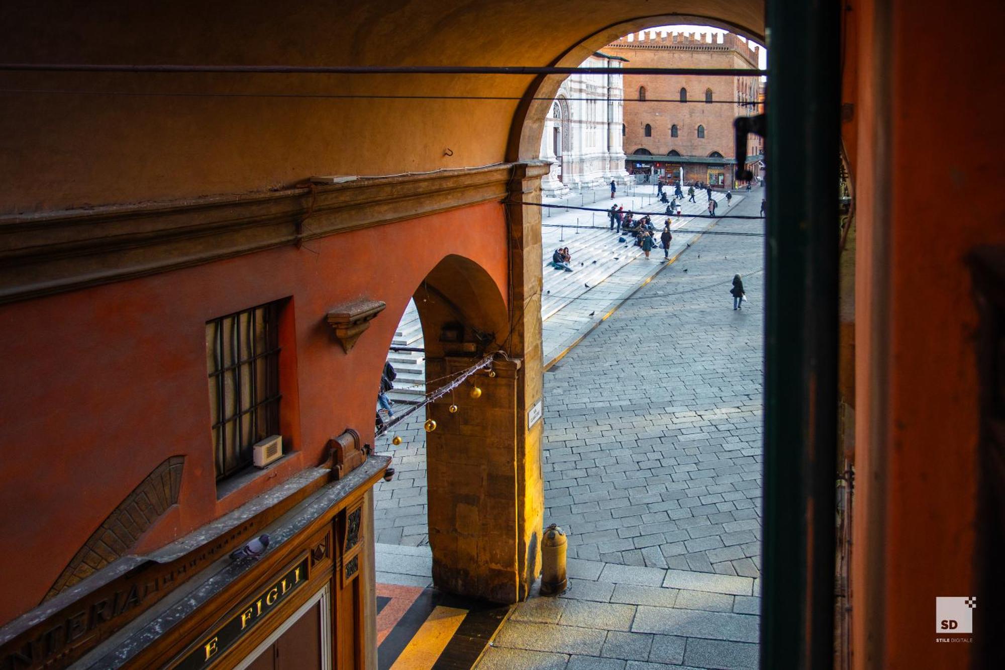 Urbanicooh Garisenda - Piazza Maggiore View Bolonha Exterior foto